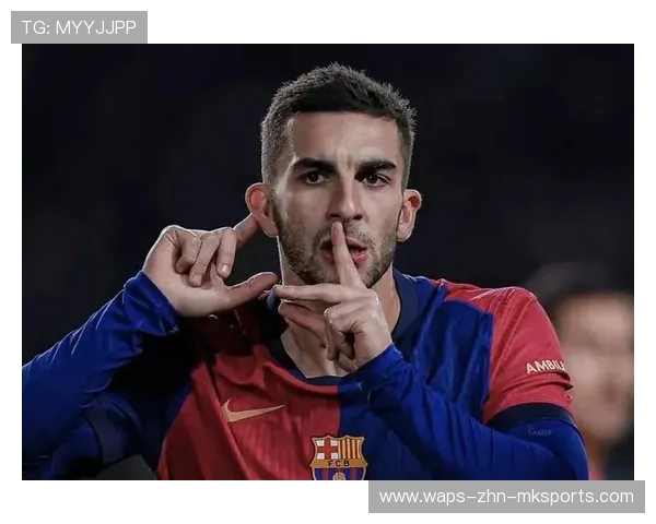 巴萨前场打出连续撞墙配合，费兰托雷斯完成关键终结