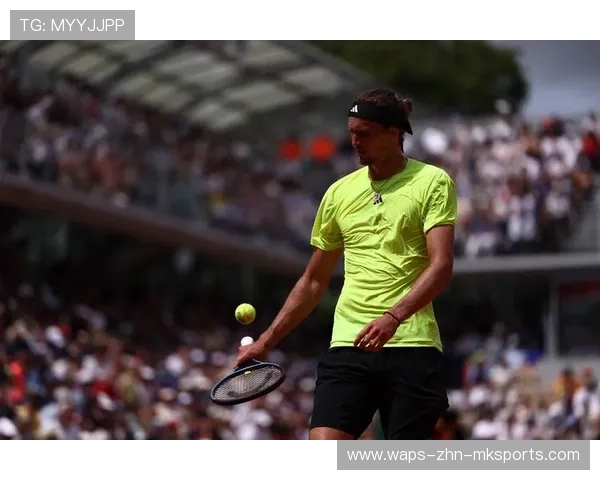 网球大满贯强势正手撕裂对角空档，掌握这一技巧，成就网坛巨星之路